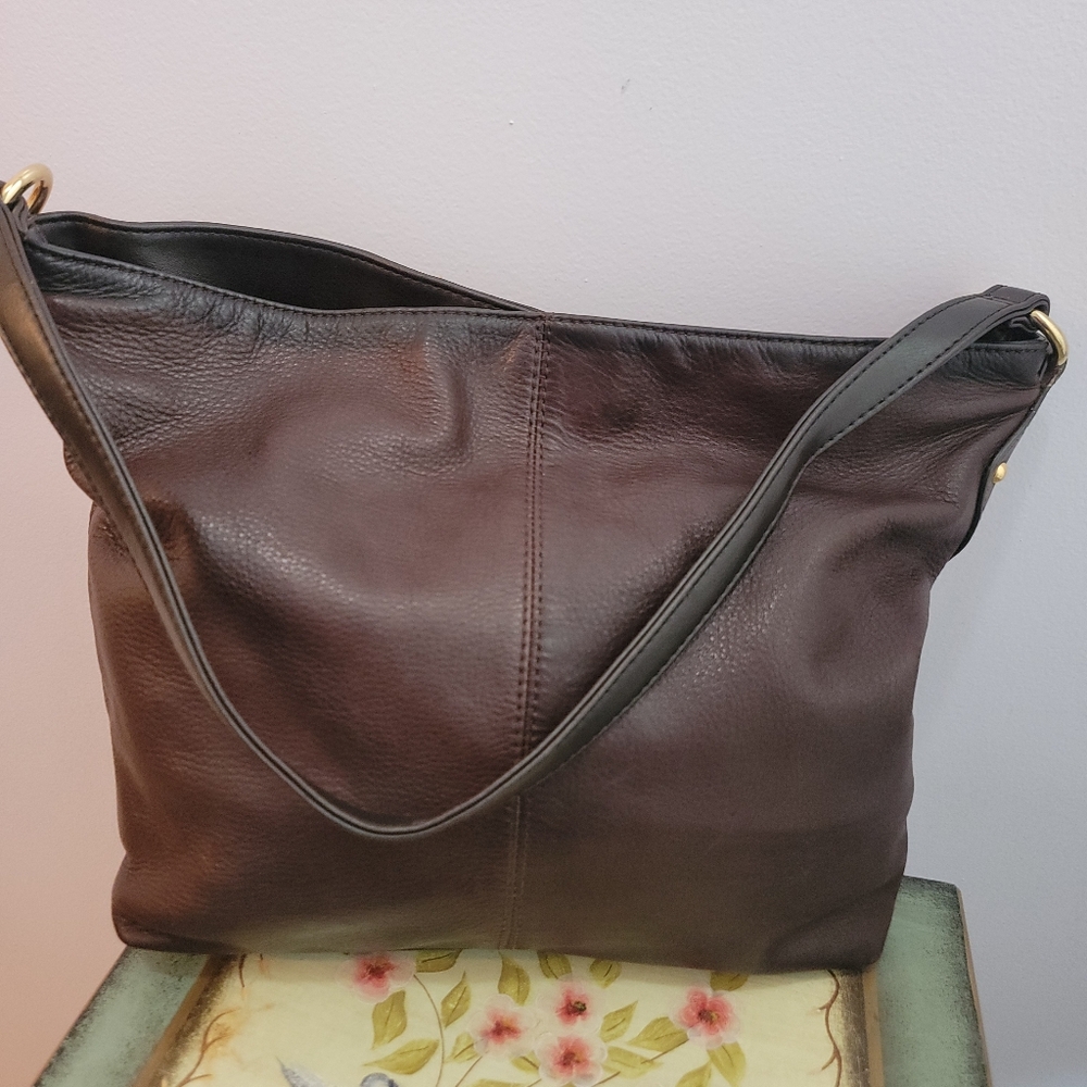 Apostrophe Brown Soft and Supple Pebble Grain Leather Slouchy Hobo Shoulder Bag - Picture 12 of 15